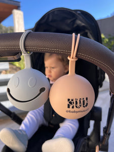 BabyMuu - Portachupete - Cara feliz para Coche o Bolso
