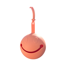 Cargar imagen en el visor de la galería, BabyMuu - Portachupete - cara feliz para Coche o Bolso
